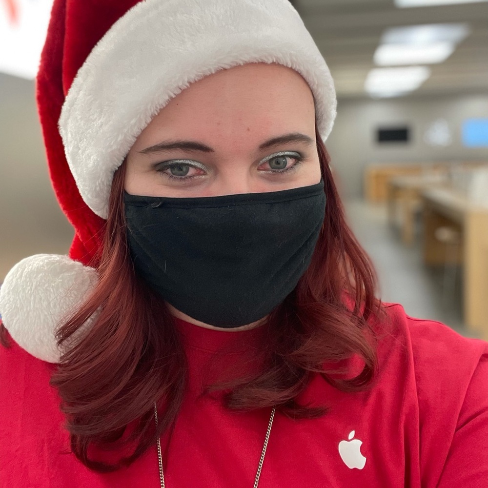 Meet your Posher, Laura